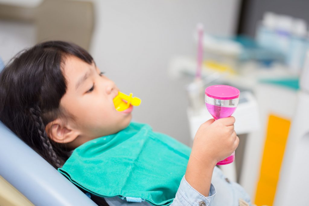 Flúor en niños, todo lo que debes saber - Axioma Estudi Dental