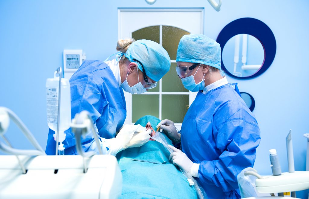 Paciente en cirugía maxilofacial